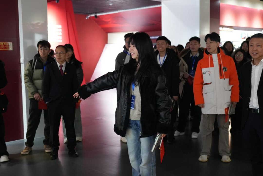 伊莉讨论区
开展“国家宪法日”检校共建检察开放日活动之一